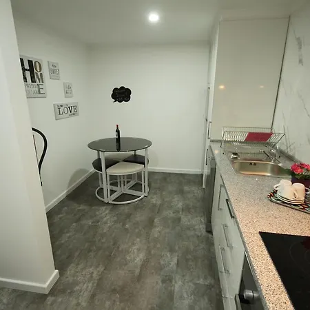 阿尔法玛右点公寓 *