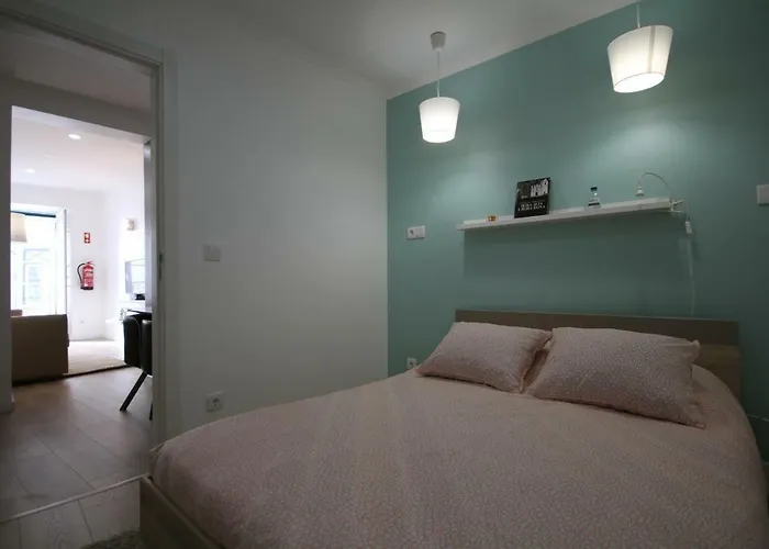 Alfama Right Point Апартаменты *