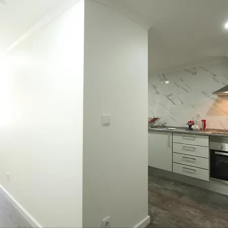 Alfama Right Point Apartman *