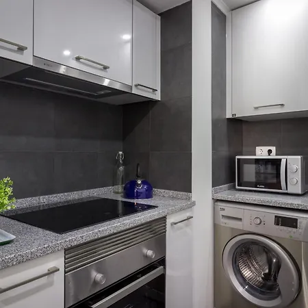 Alfama Right Point Apartament *