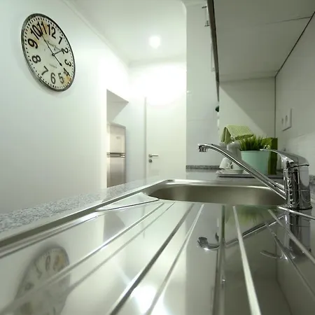 Alfama Right Point Lisboa