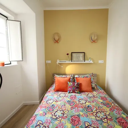 Alfama Right Point Apartament *