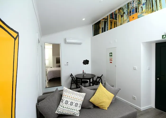 Alfama Right Point Lissabon