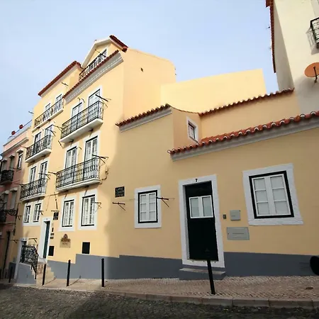 Alfama Right Point شقة *