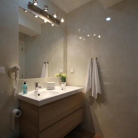 Alfama Right Point Apartman *